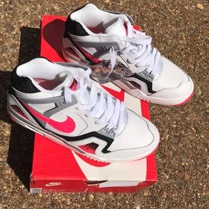 Nike Air Tech Challenge II